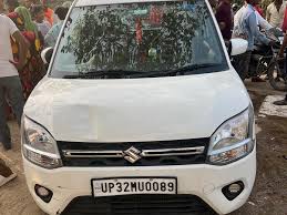 Child Dies After Being Run Over by Woman Teacher’s Car in Lucknow; Angry Locals Hold Three People Hostage