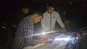 लखनऊ में युवक की गला रेतकर हत्या, मैदान में मिली लाश