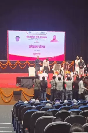 Mega Job Fair in Lucknow: 104 Companies Offer Opportunities to 15,000 Youth