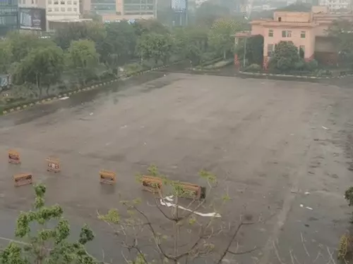 Sudden Weather Change in Lucknow: Heavy Rain, Hailstorm Triggers Red Alert