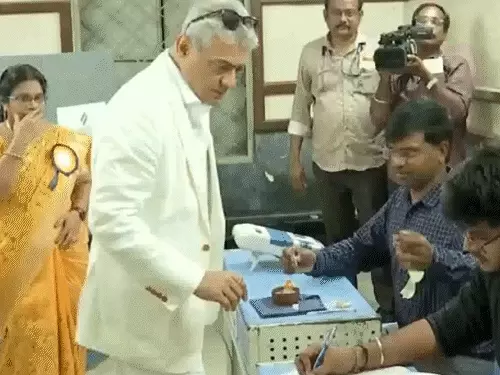 मुर्शिदाबाद में वोटिंग से पहले देसी बम से हमला, कई घायल