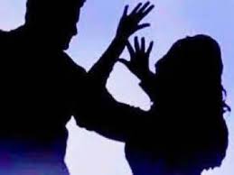 लखनऊ में हैवानियत: पिता ने बेटी से की दरिंदगी, विरोध करने पर बेरहमी से पीटा