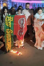 अपर्णा यादव का विपक्ष पर तीखा हमला, ‘कलंकित करने वाली रात’ का जिक्र