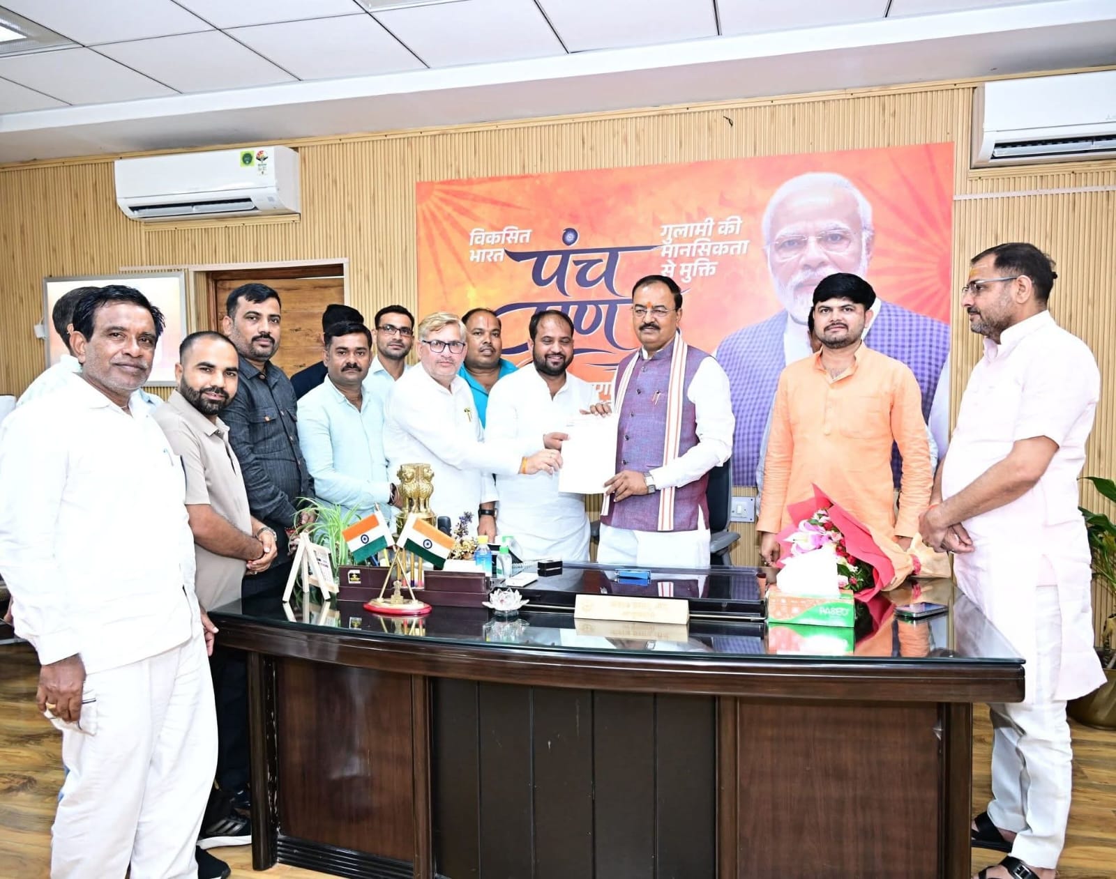 चुनावी बेला में रोजगार सेवक और मनरेगा कर्मियों की अनदेखी भाजपा के लिए बन सकता है राजनीतिक नुकसान!
