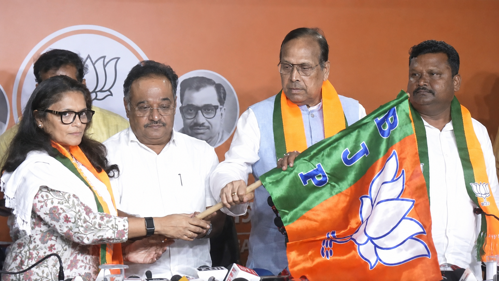 TMC को बड़ा झटका, तीन पूर्व राज्यसभा सांसद BJP में शामिल!