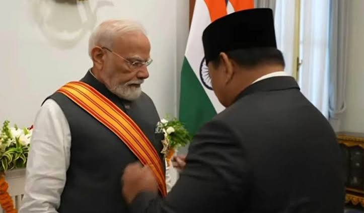 इंडोनेशिया में PM मोदी को सर्वोच्च सम्मान