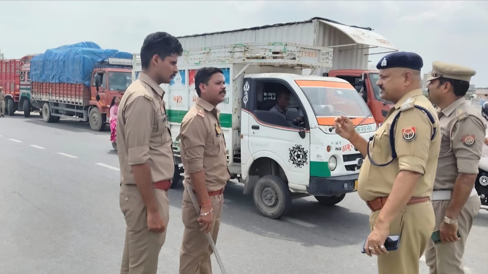 सावन-कांवड़ यात्रा को लेकर लखनऊ में ट्रैफिक डायवर्जन, बाहरी रास्तों पर बढ़ा वाहनों का दबाव