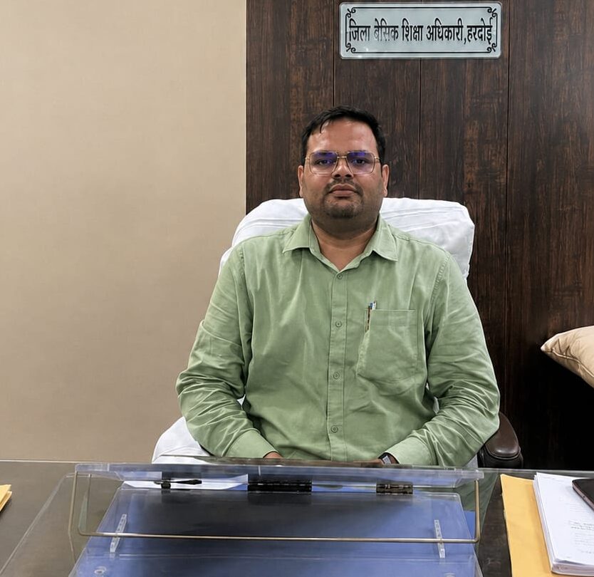 हरदोई में 343 शिक्षकों को चयन वेतनमान का लाभ, BSA ने दी मंजूरी
