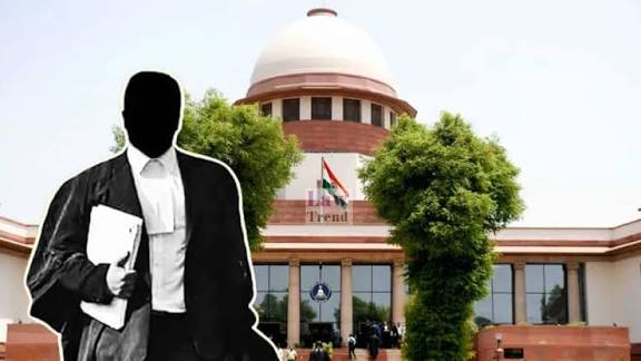 बिना मूल अपराध के Gangsters Act लगाना असंवैधानिक, सुप्रीम कोर्ट ने दो वकीलों के केस रद्द किए