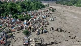 नेपाल की विनाशकारी बाढ़ की वजह आई सामने, भूकंप नहीं बल्कि ग्लेशियर-चट्टान का बड़ा हिमस्खलन बना कारण