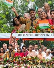 Shubhanshu Shukla in Lucknow: Students से खास मुलाकात